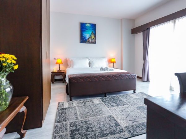 LINE_ALBUM_Family suite_250605_6